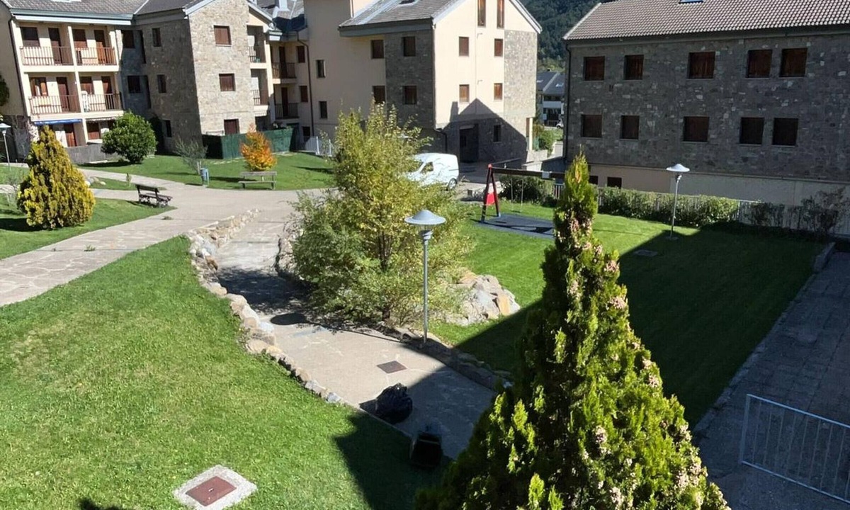 Villanua Apartment | Mountain Retreat: Cozy 2BR Apt with Modern Amenities, Near Las Guixas Caves