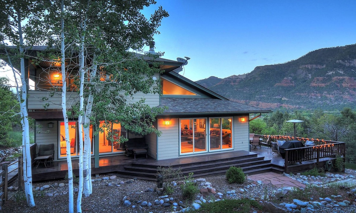 Durango House | Mountain retreat, epic views, hot tub, decks, game room. A/C, Non-smoking.