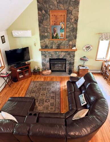 Roxbury House | Mountain Retreat in the Catskills