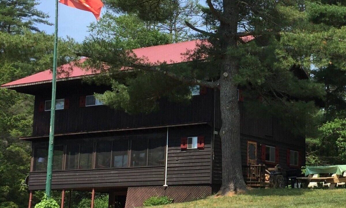 Bolton Landing House | Mountain Retreat on Private Lake-Alderbrook Lodge