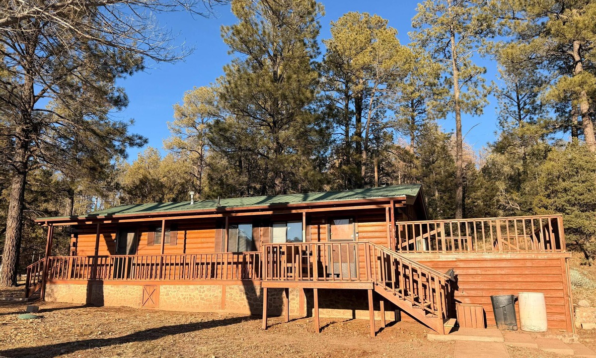 Timberon Cabin | Mountain Runway Lodge Retreat Cozy 3-bedroom cabin
