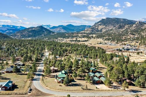 Estes Park Resort | Mountain Shadows Resort