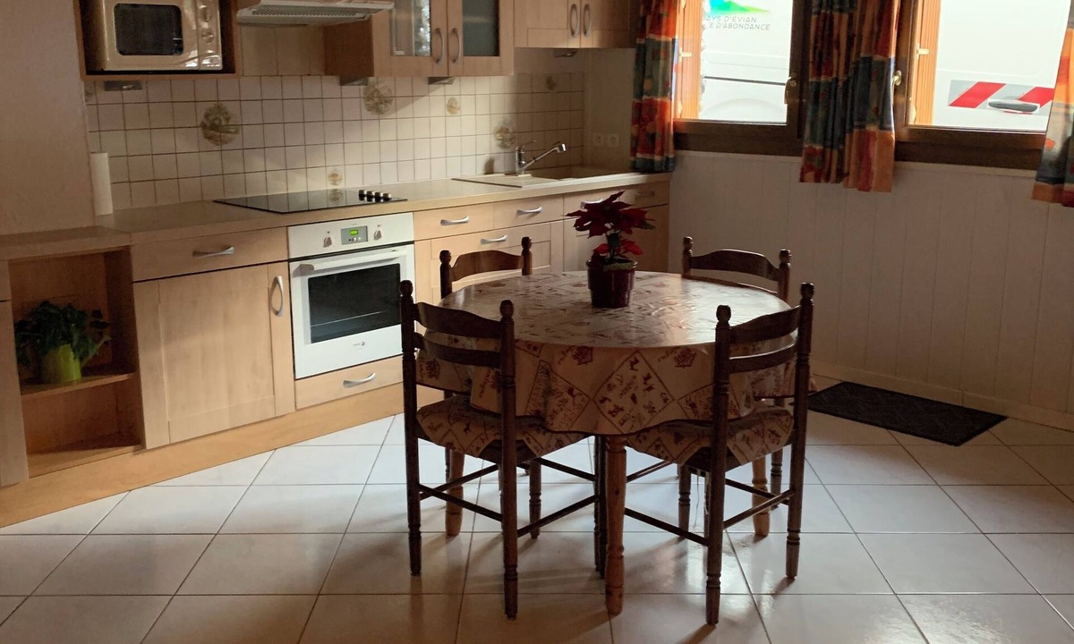 Bernex Apartment | Mountain vacations and skiing