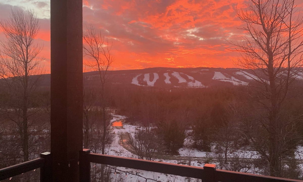 Glen Huron Condo | Mountain View at Mountain House