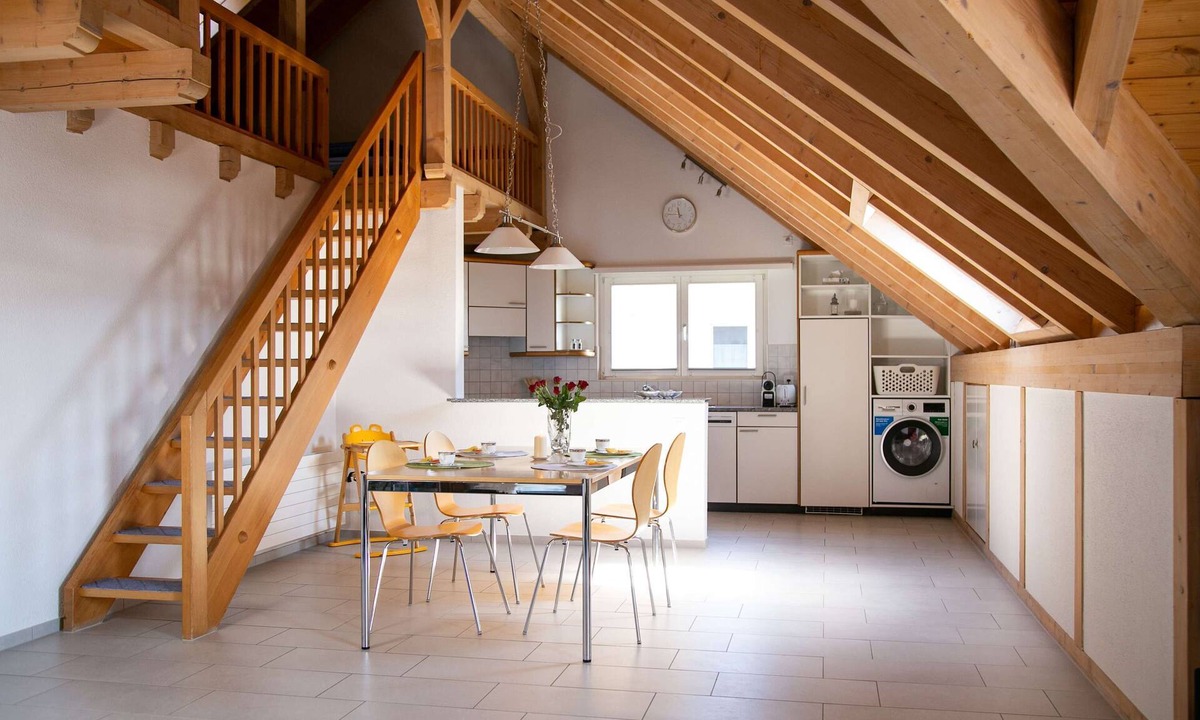 Goldiwil Apartment | Mountain View Apartment above Thun| Balcony&Garage