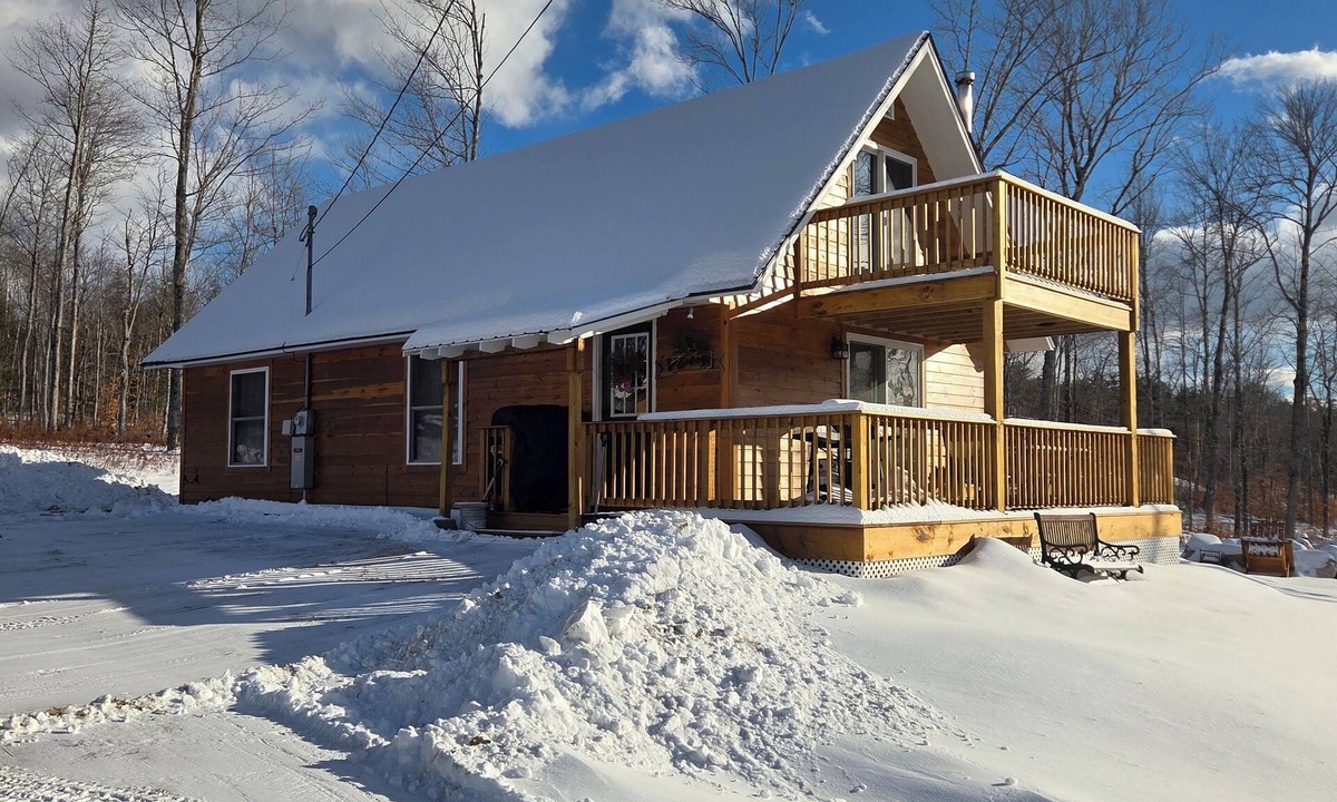 Stoneham Cabin | Mountain View Cabin