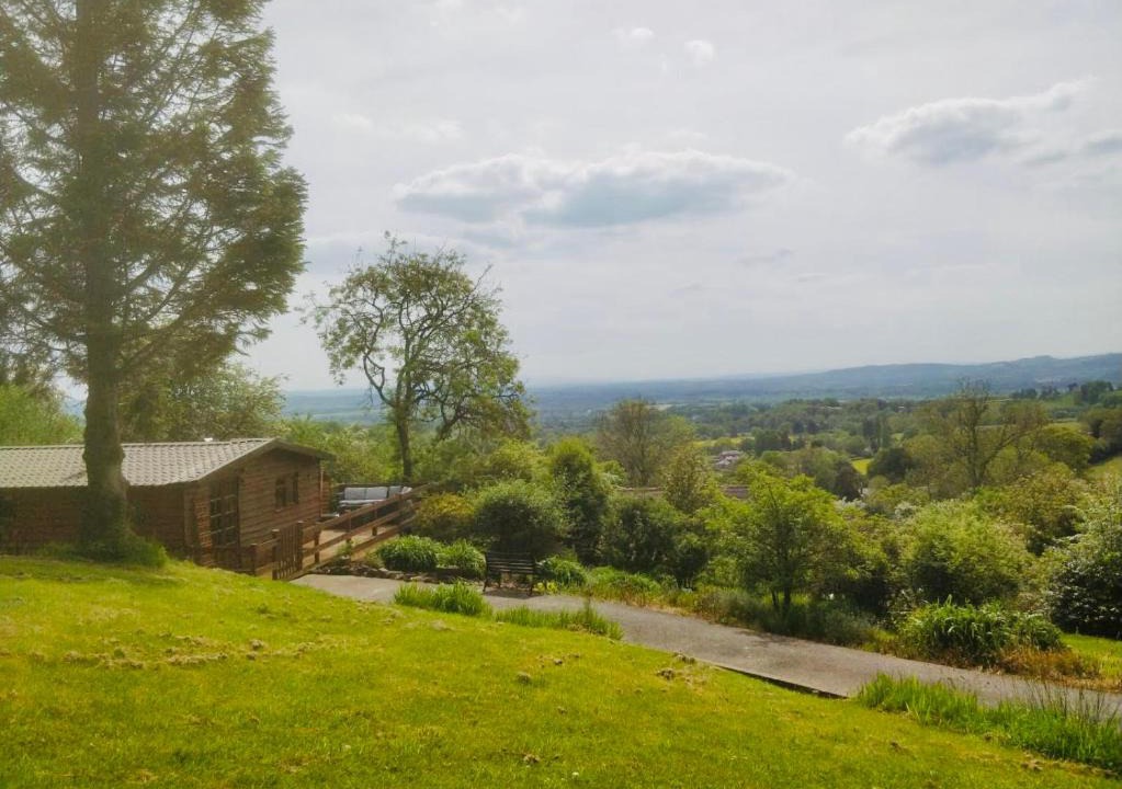 Farden Ski Chalet | Mountain View Lodge