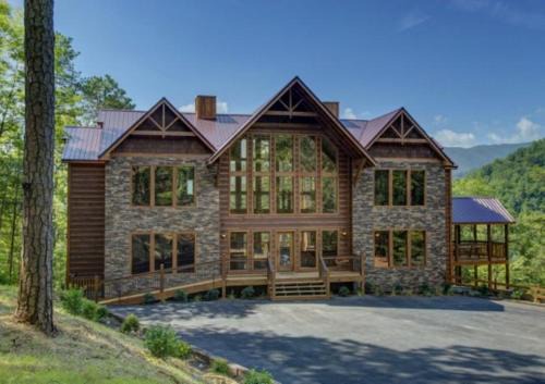 Pigeon Forge Ski Chalet | Mountain View Lodge, free tickets, no catch!
