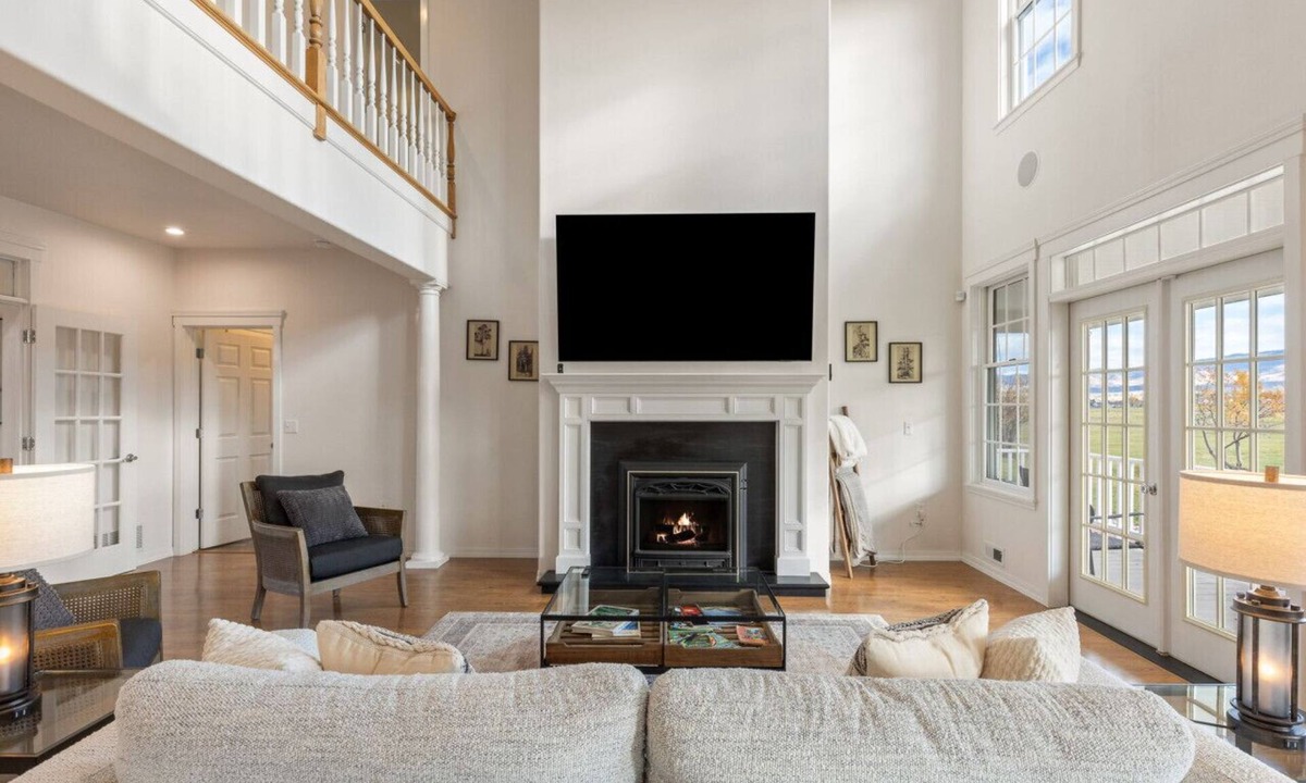 Corvallis House | * *Mountain View Ranch* *