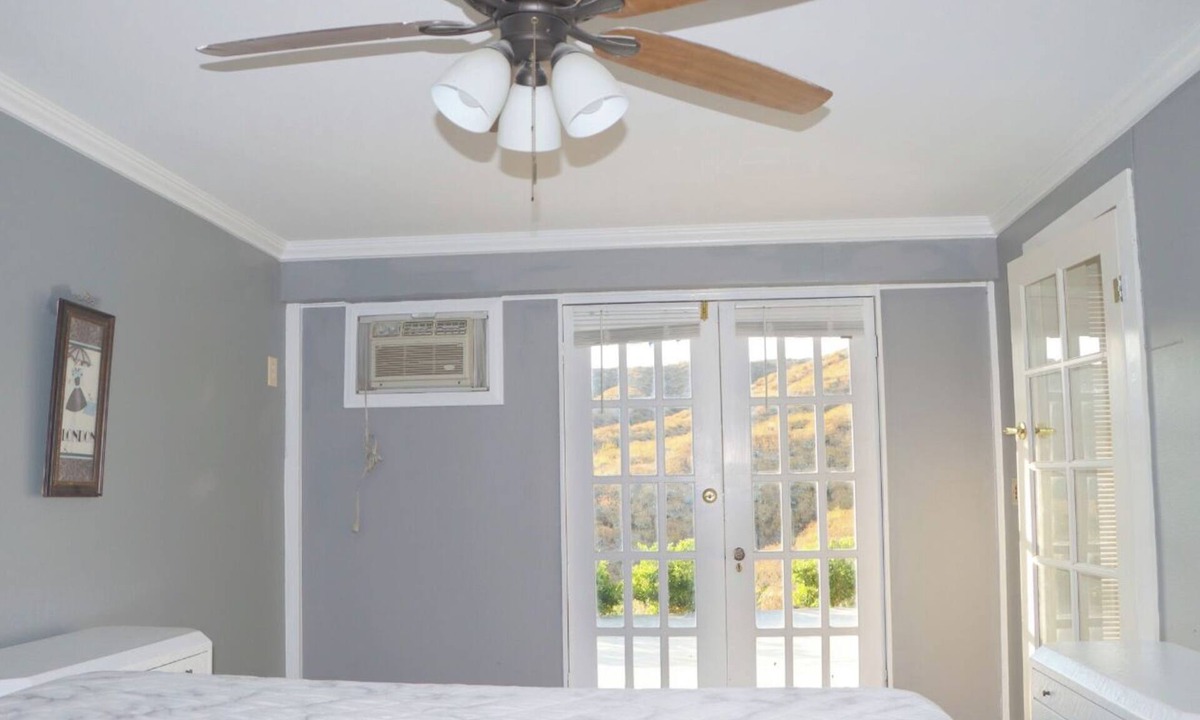 Hemet Apartment | Mountain View Studio