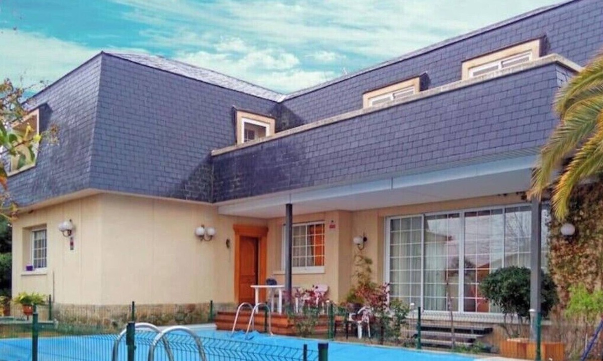 Algete Villa | Mountain View Villa with Swimming Pool in Algete