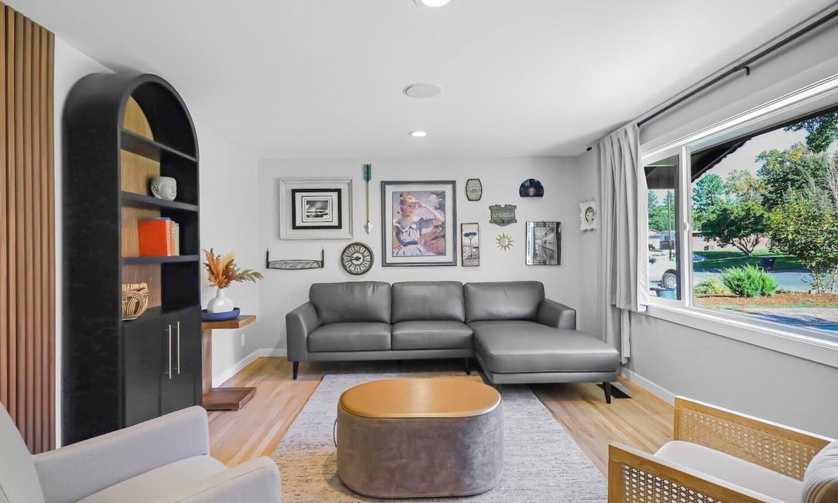 North Ogden House | Mountain View’s, Cal king bed, 3 queen bd Designed for Comfort, one level duplex