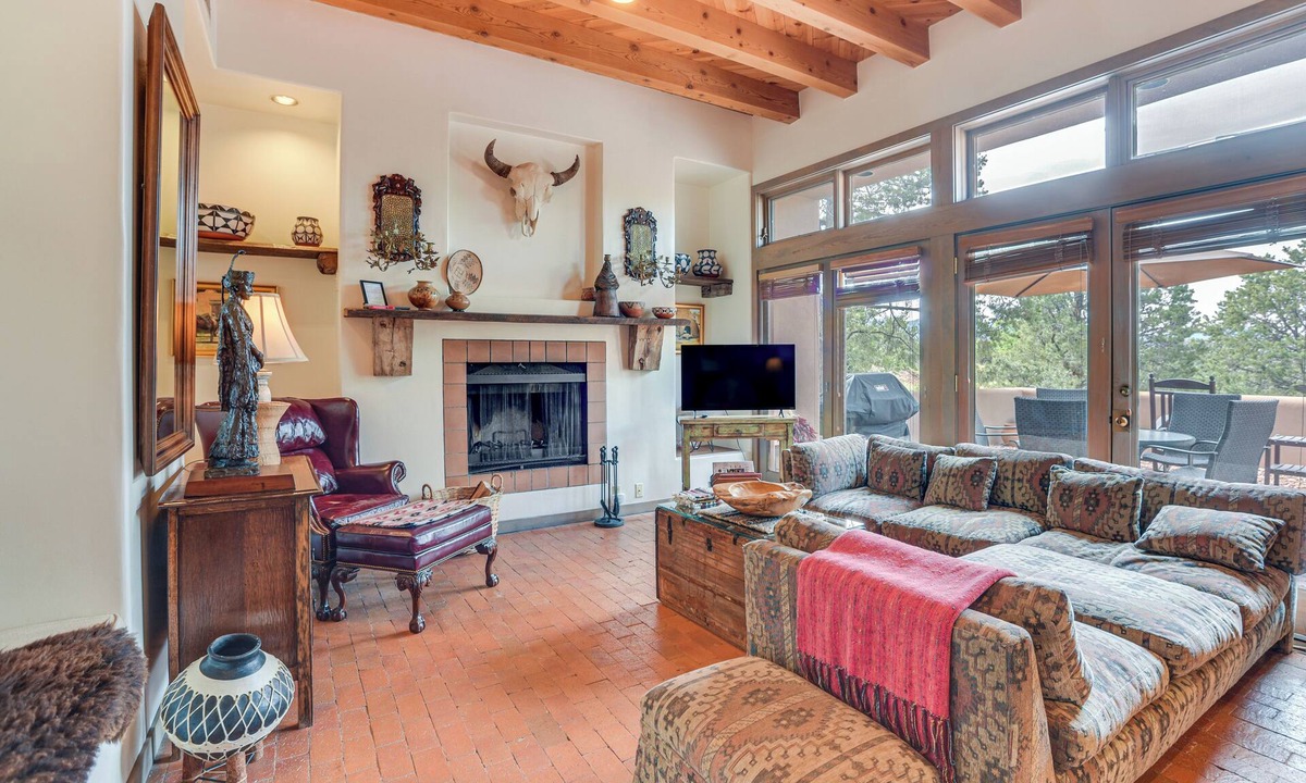 Nambe Pueblo House | Mountain Views + Patio: Santa Fe Escape!