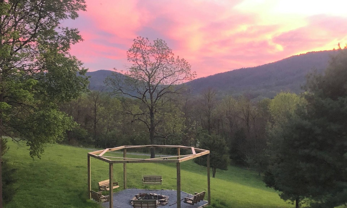 Mathias Cabin | Mountain Views @ Sunset Ridge -Privacy and Seclusion!