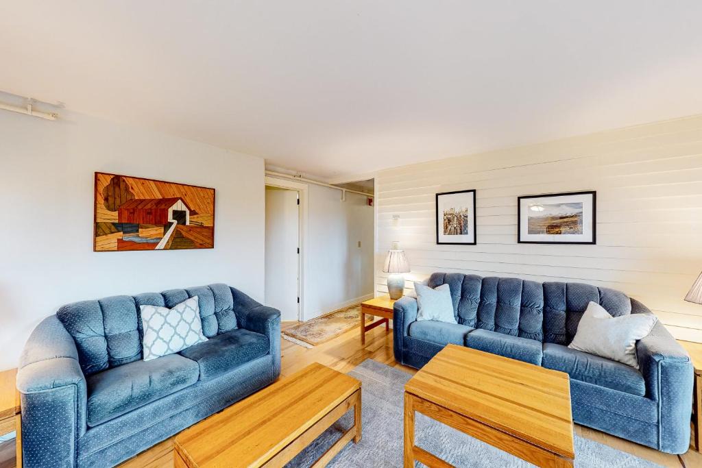 Stowe Area Apartment | Mountainside Resort B202