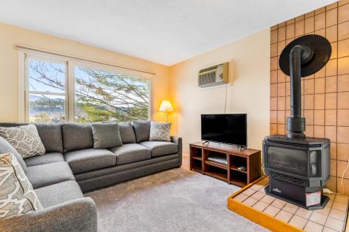 Stowe Area Apartment | Mountainside Resort F303