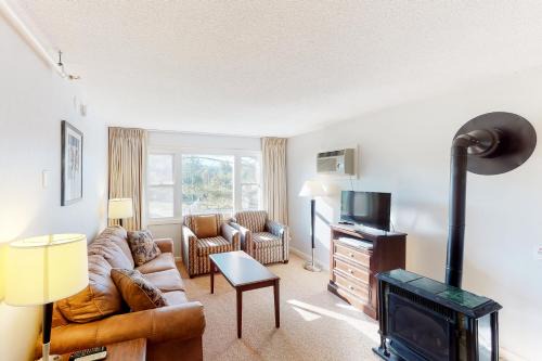 Stowe Area Apartment | Mountainside Resort III