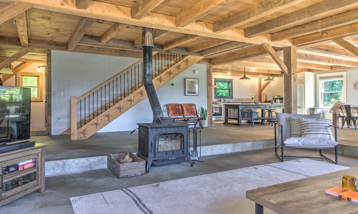 Andover Other | Mountainside Retreat with Stunning Views