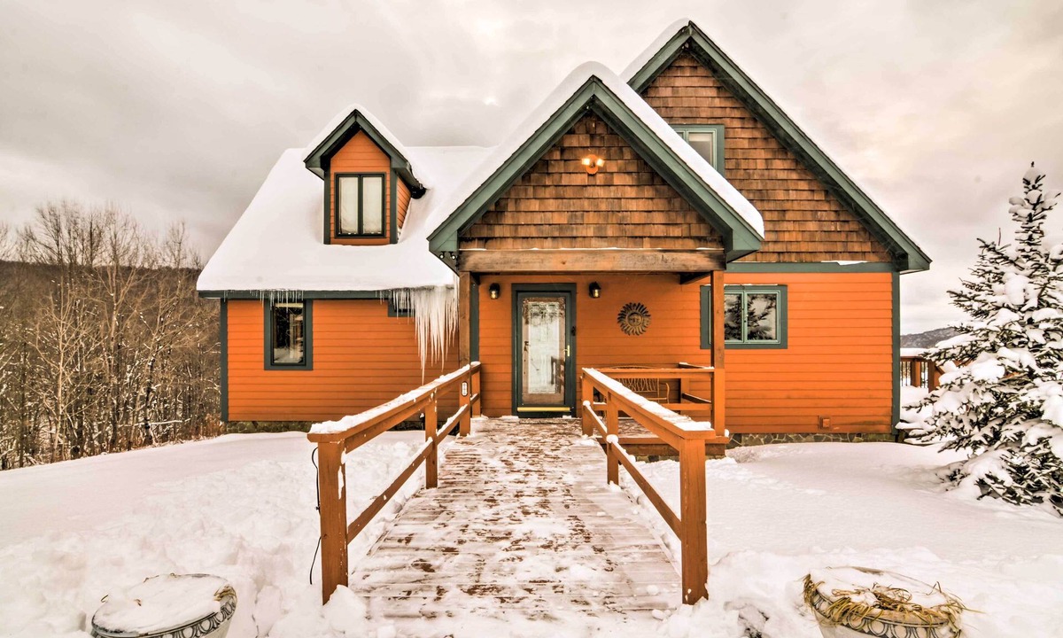 Ellicottville Cottage | Mountaintop Ellicottville Home: 7 Mi to Ski Resort