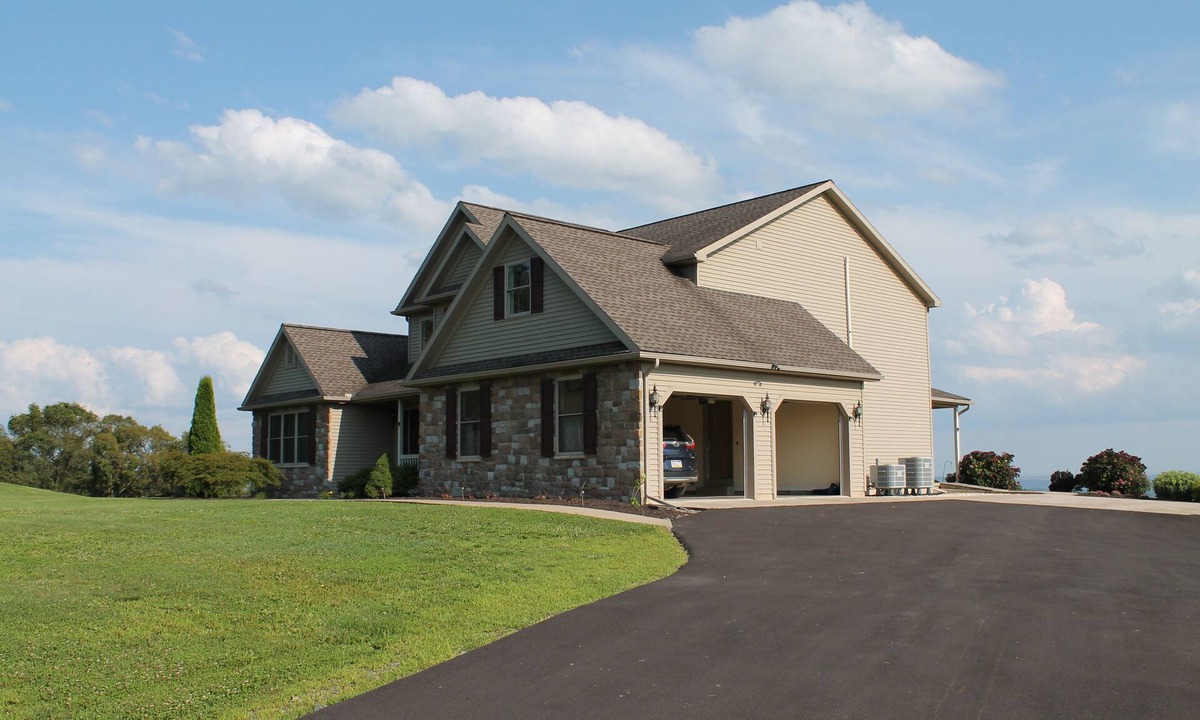 Turbotville House | Mountaintop Manor