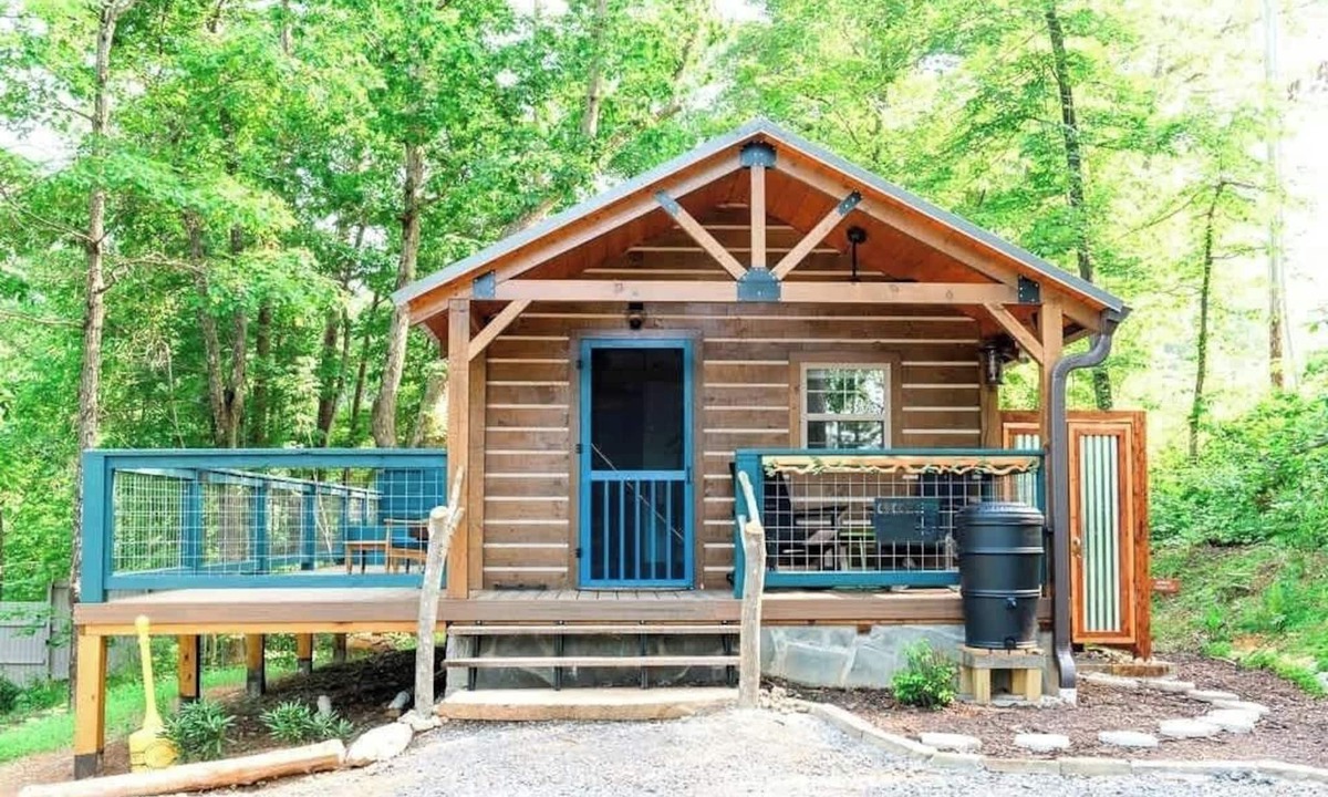 Lupton City Cabin | Mountaintop Retreat - central hiking & activities