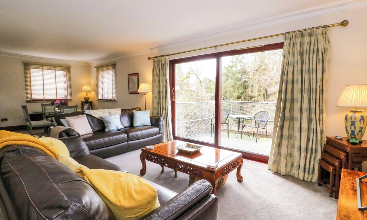 Lanark Cottage | Mousebank