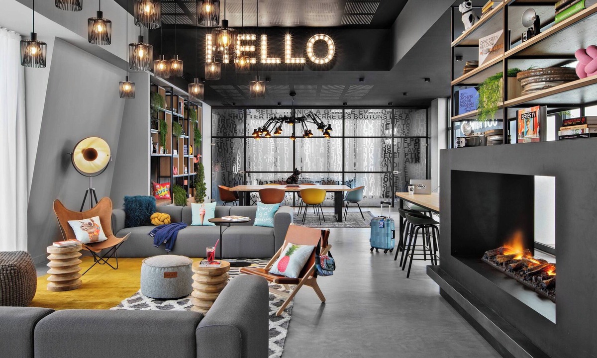 Colombier-Saugnieu Hotel | Moxy Lyon Airport