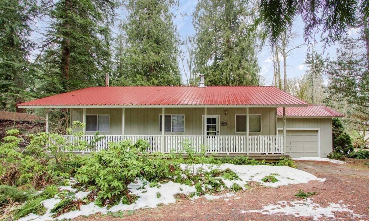Packwood Cabin | Mr. Gnomerson’s Hideaway | 3 Bed, 2 Bath