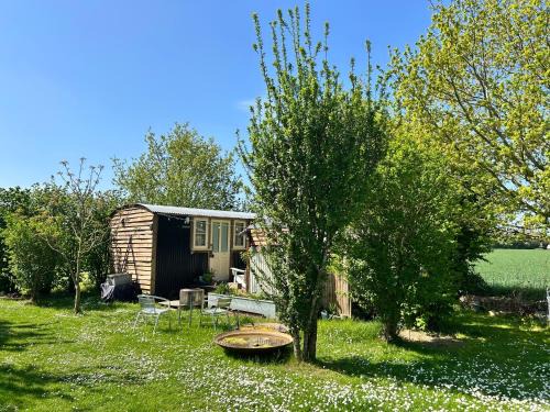 Eye Resort | Mr Hares shepherd hut