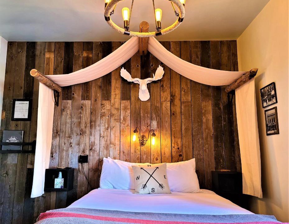 Leavenworth Hotel | Mrs. Anderson's Lodging