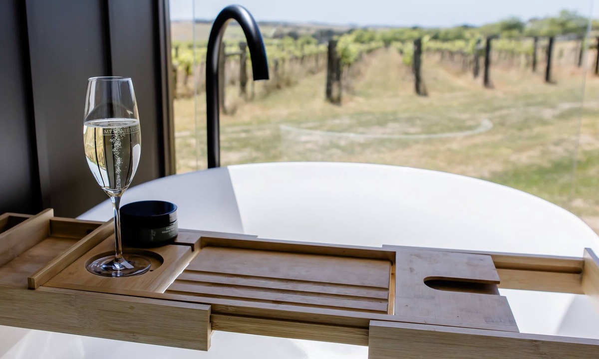 Waurn Ponds Bed & Breakfast | Mt Duneed Estate Winery