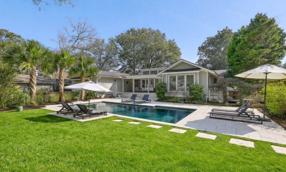 Charleston House | Mt Pleasant Getaway with Heated Pool, Close to Sullivan’s Island & Downtown