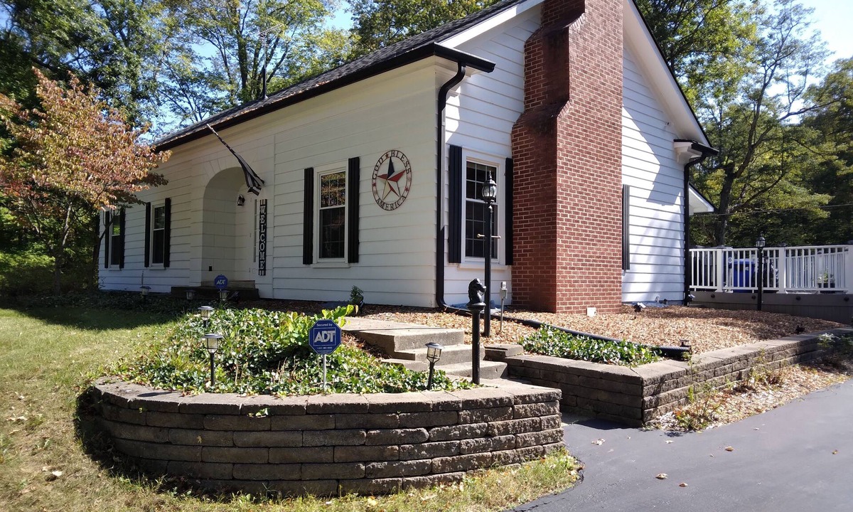 New Castle House | Mt Summit Lake Lodge