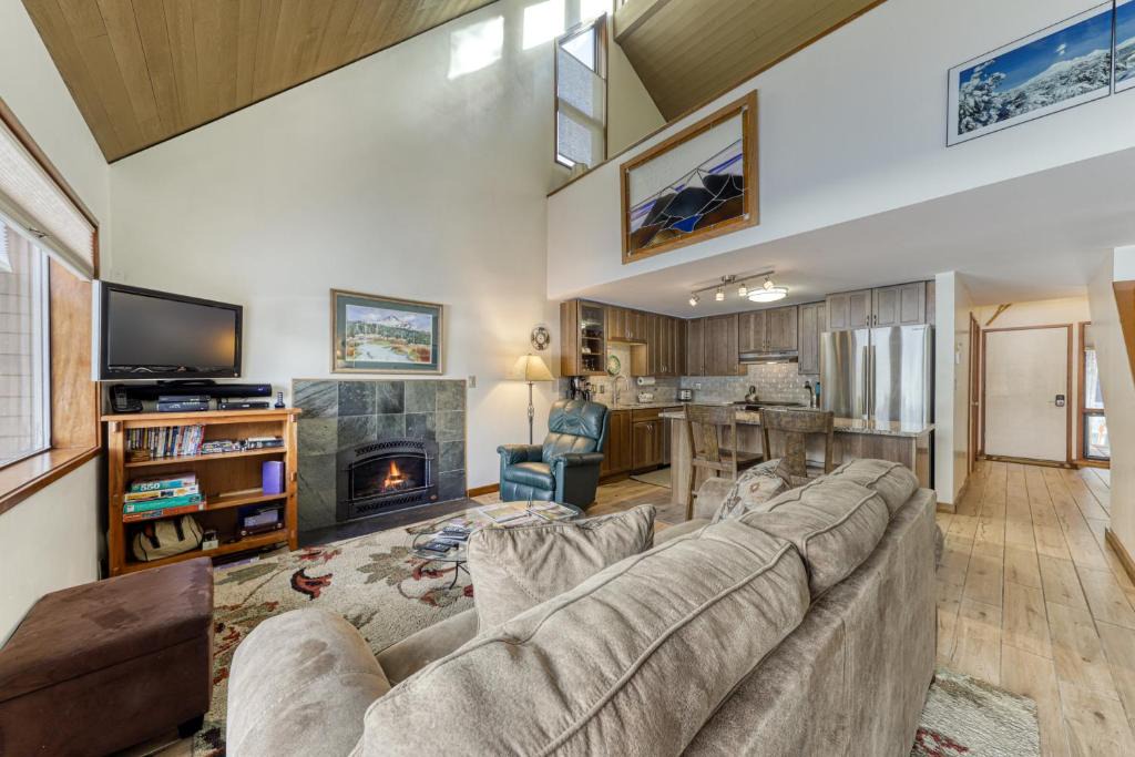 Overlook Park Apartment | Mt View 33 | Discover Sunriver