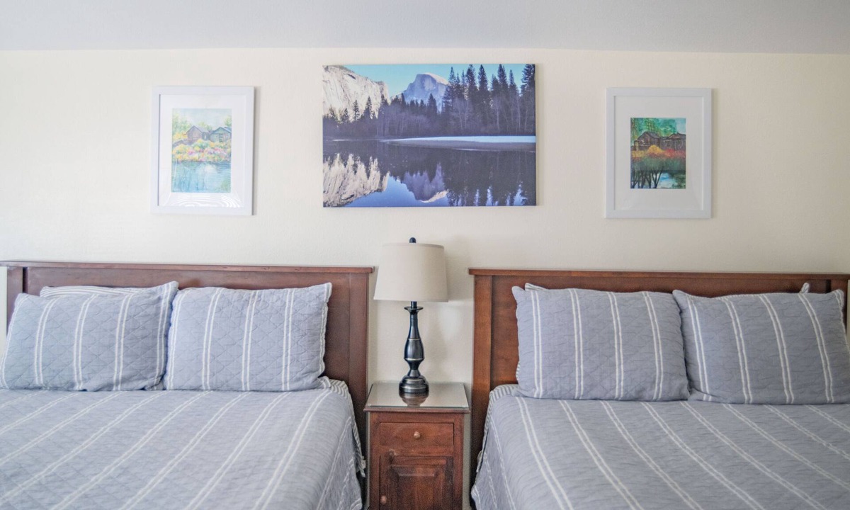 Independence Hotel | Mt Williamson Motel and Basecamp