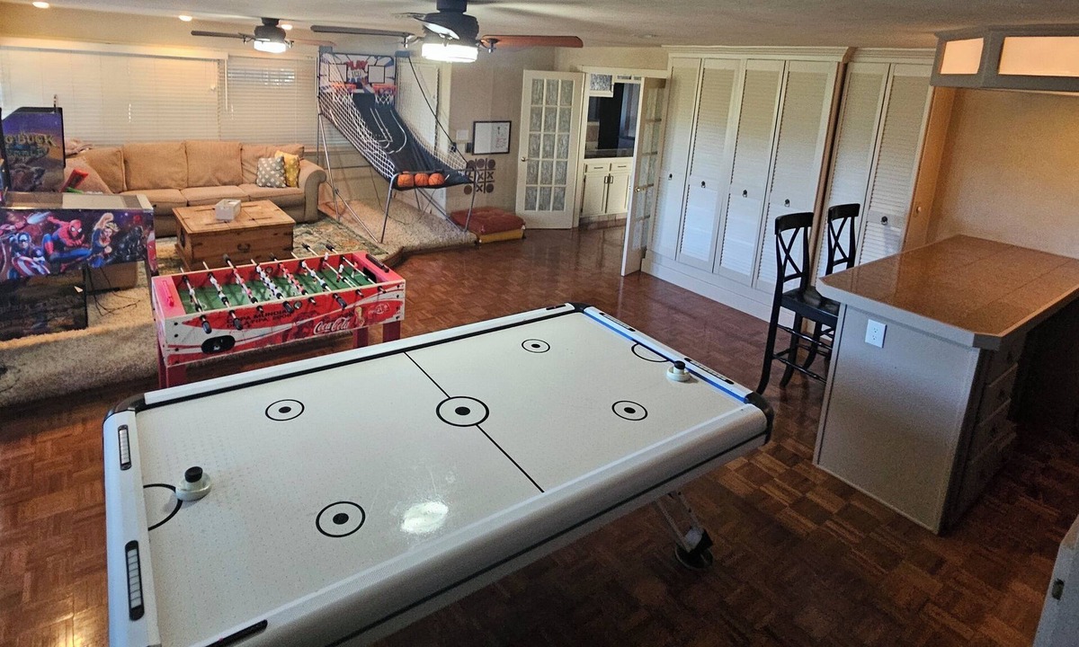 Running Springs House | Mtn Fun Lodge Big Spaces, Big Views, Endless Games