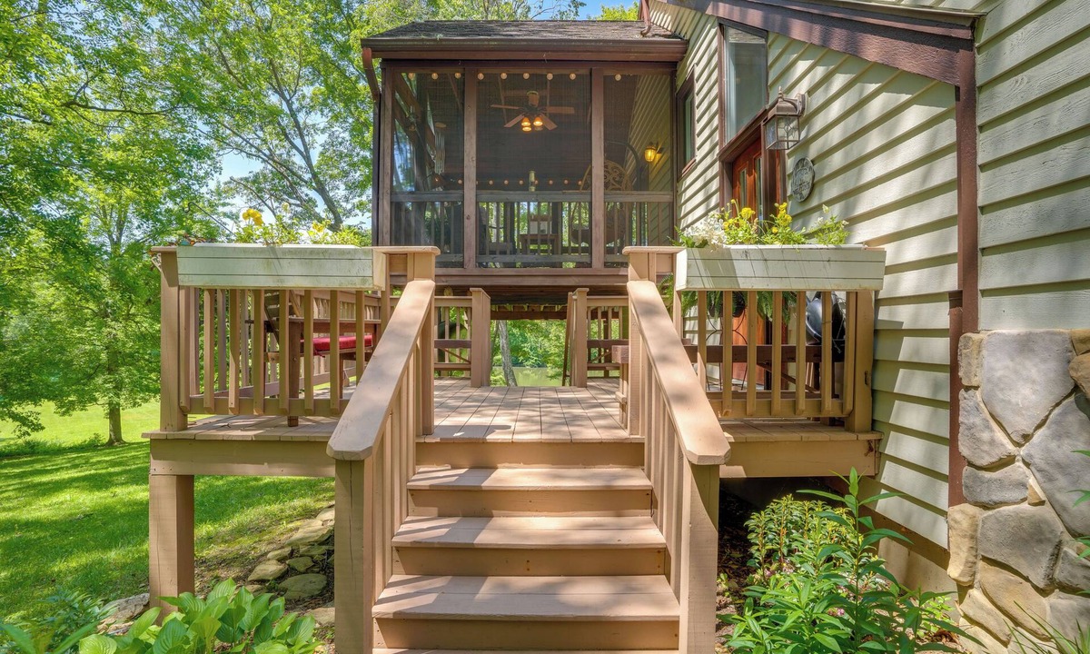 Nellysford Cottage | Mtn & Lake Views: Serene Wintergreen Resort Escape