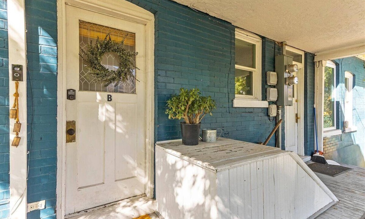 Franklin House | MTR Provo! 30+ day specials!