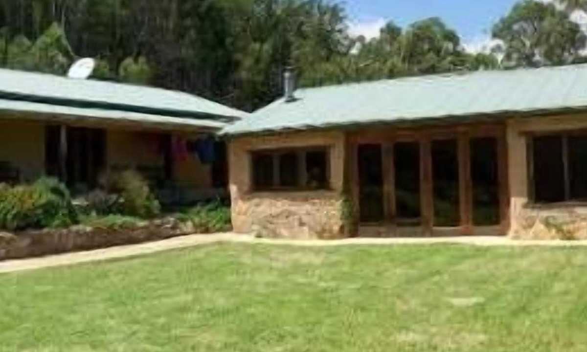 Invergordon House | Mudaridge - located at Gloucester