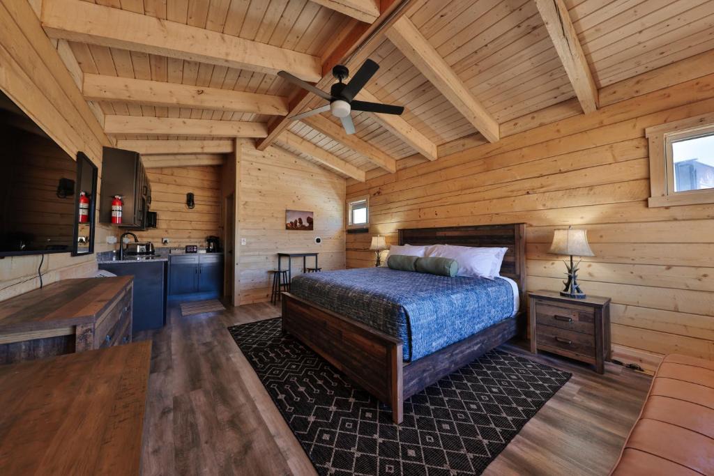 Hanksville House | Muddy Creek Mining Company