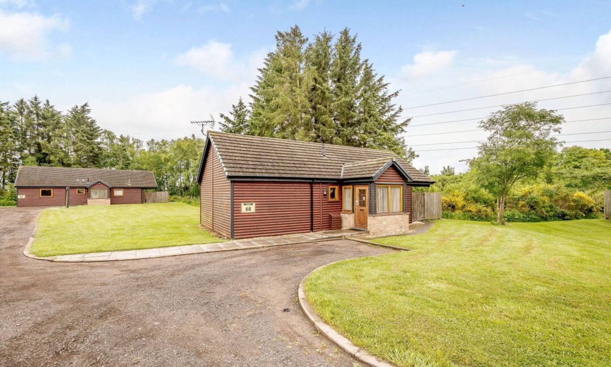 Glenisla Cabin | Muirloch Spa Plus, Dundee