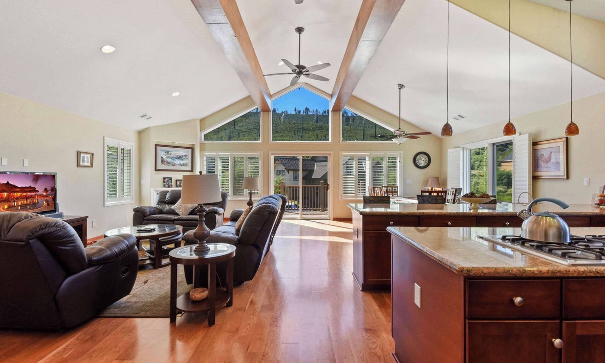 Mountain View Estates House | Mule Meadows Classy, Split Level South Tahoe Home!