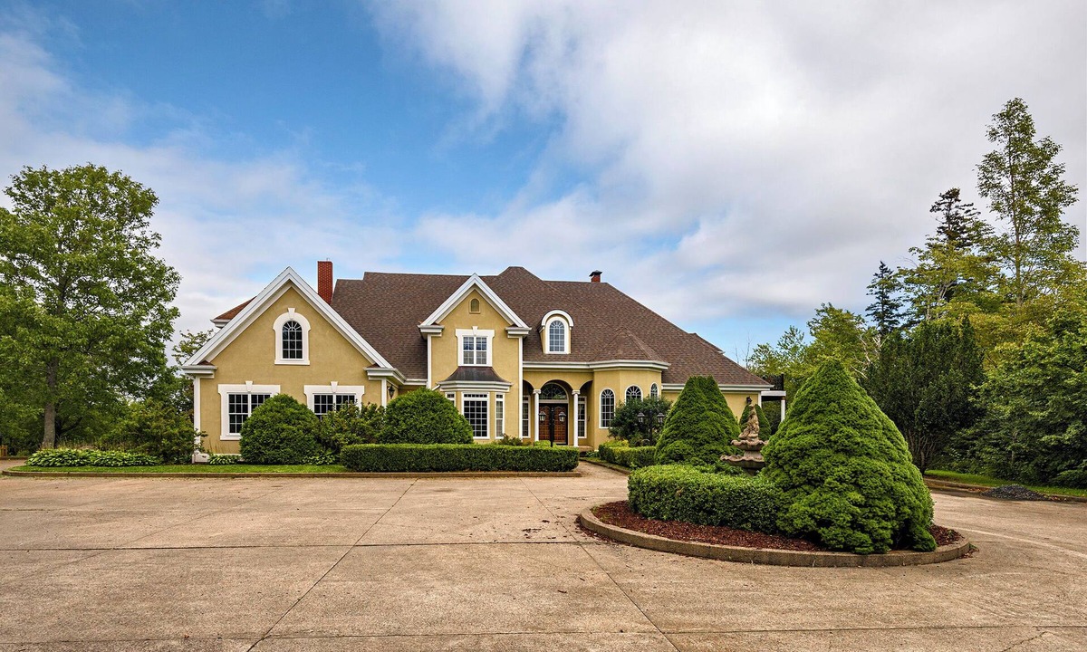 Mulgrave House | Mulgrave Vila