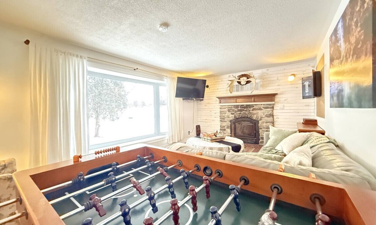 Tweed Cottage | Multi-Family Cottage: Pool, Hottub, BBQ, Bonfire