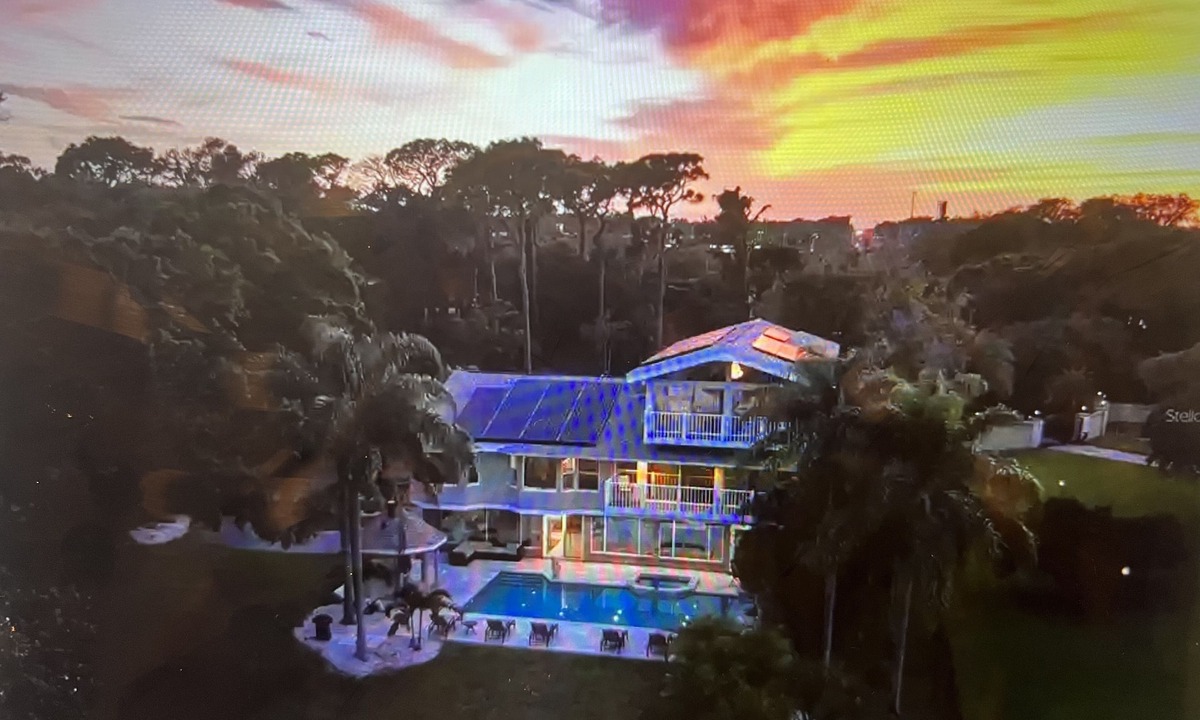 Palm Harbor House | Multi Million Dollar Mansion on Lake Tarpon