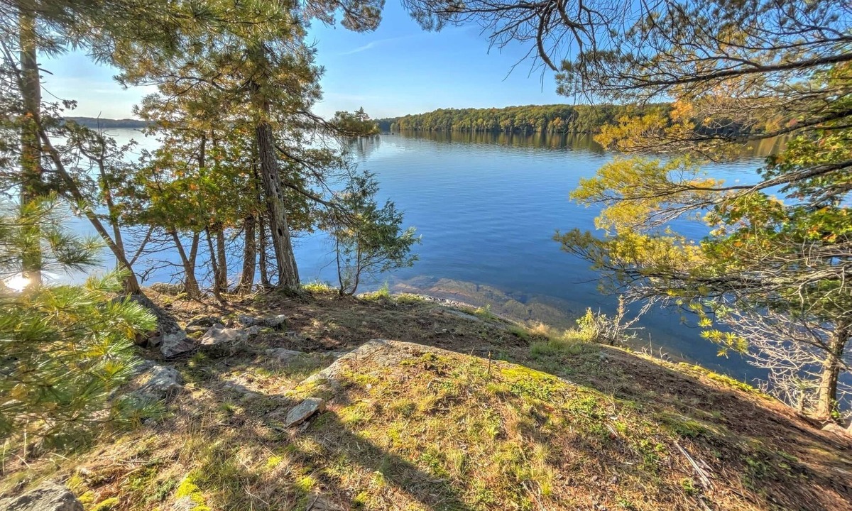 Rideau Lakes House | Multnomah Estate | Private Waterfront Retreat on Indian Lake