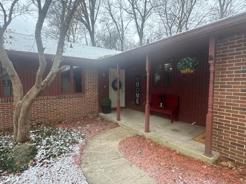 Yorktown House | Muncie 3 bedroom 2 bath brick home