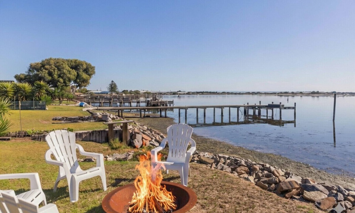 Nangkita House | Mundoo Waters—Tranquil Waterfront Haven with Jetty