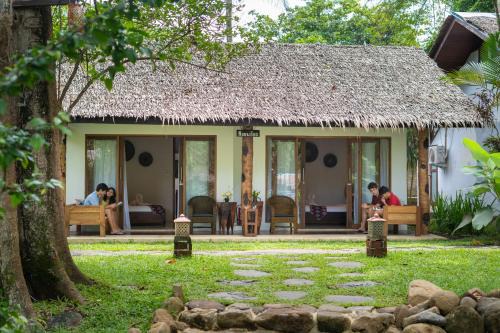 Pineleng Hotel | Murex Dive Resort