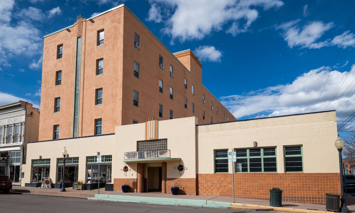 Tyrone Hotel | Murray Hotel